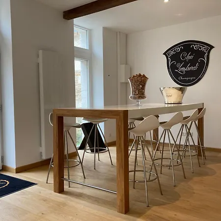 La Lombardi En Champagne, Avec Piscine Privee Et Jacuzzi Casa de Férias
