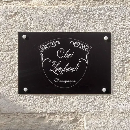 La Lombardi En Champagne, Avec Piscine Privee Et Jacuzzi Casa de Férias *