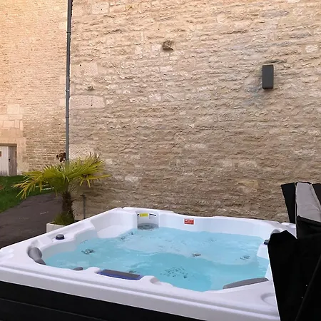 Сasa de vacaciones La Lombardi En Champagne, Avec Piscine Privée Et Jacuzzi
