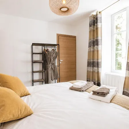 La Lombardi En Champagne, Avec Piscine Privee Et Jacuzzi Casa de Férias *