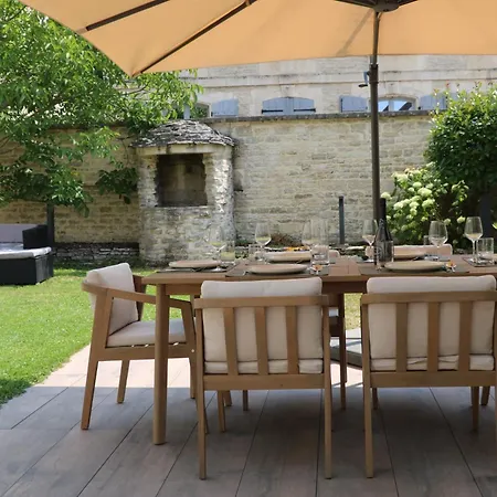 Casa de Férias La Lombardi En Champagne, Avec Piscine Privee Et Jacuzzi