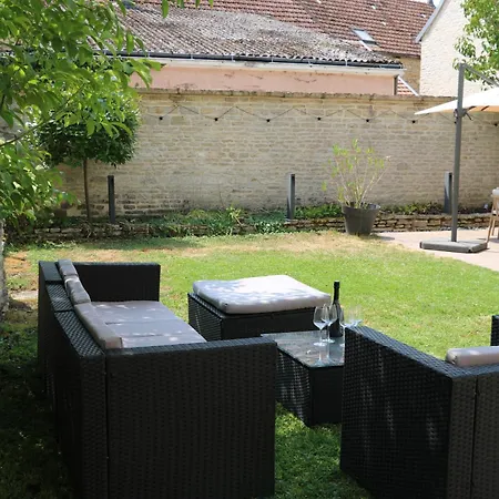 Casa de Férias La Lombardi En Champagne, Avec Piscine Privee Et Jacuzzi Les Riceys