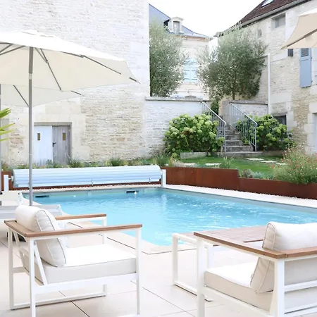 Holiday home La Lombardi En Champagne, Avec Piscine Privee Et Jacuzzi Les Riceys