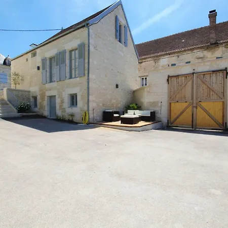 La Lombardi En Champagne, Avec Piscine Privee Et Jacuzzi Holiday home Les Riceys