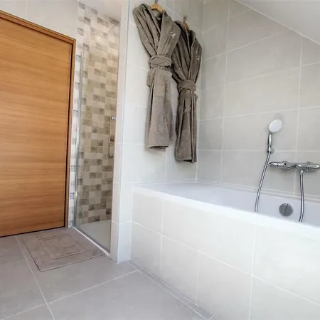 La Lombardi En Champagne, Avec Piscine Privee Et Jacuzzi Prázdninový dům *