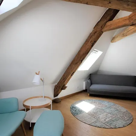 La Lombardi En Champagne, Avec Piscine Privee Et Jacuzzi *